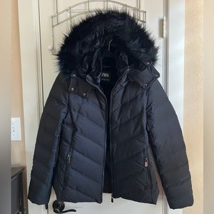 Zara Puffer Jacket / Coat
